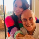 Natasha Klauss Instagram - Honro tu vida ❤️ Honro tu presencia en mi vida y en la de mis hijas ❤️ Honro tu compañía en los momentos más importantes de mi vida y yo en la tuya ❤️ Honro tu carrera , tu amor , tu pasión por el arte de actuar ❤️ Honro tus consejos que jamás me hicieron caer para no abondar esta carrera que tanto amo ❤️ Te honro a ti por ser quiene eres en esta vida y deseo que sigas iluminado nuestro mundo por muchos años más ❤️ Te amo @cao.jorge y Feliz vuelta al sol 🌞
