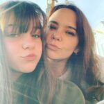 Natasha Klauss Instagram - No es día de #tbt pero para mi si es día de compartirles con estas fotografías lo importante que es la familia , los momentos que compartimos y lo bien que nos sentimos cuando no desaprovechamos ni un segundo en decirles a aquellos que “ amamos “ cuánto “ los amamos “ ❤️❤️❤️❤️ Feliz día #misamores Que la vida no te pase por encima , sumérgete en ella , sonriéndole y aportando lo mejor de ti ❤️