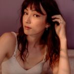 Natasha Liu Bordizzo Instagram - Thank you @elizabethrweinberg for these lovely portraits!! Thought I’d finally post some long lost strike content 🍇🍇