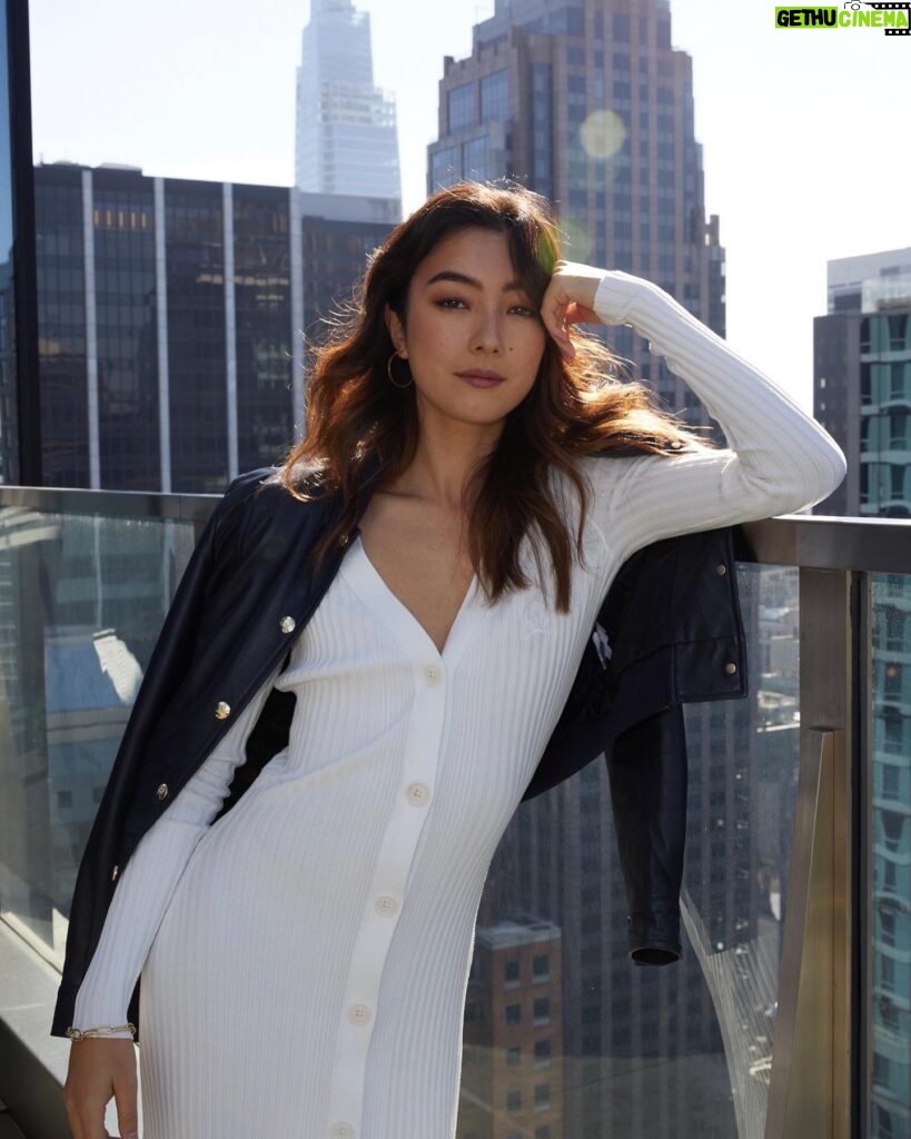 Natasha Liu Bordizzo Instagram - Back in NYC with the best 🌬️ thank you! #TommyHilfiger #NYFW2024 #ad @tommyhilfiger