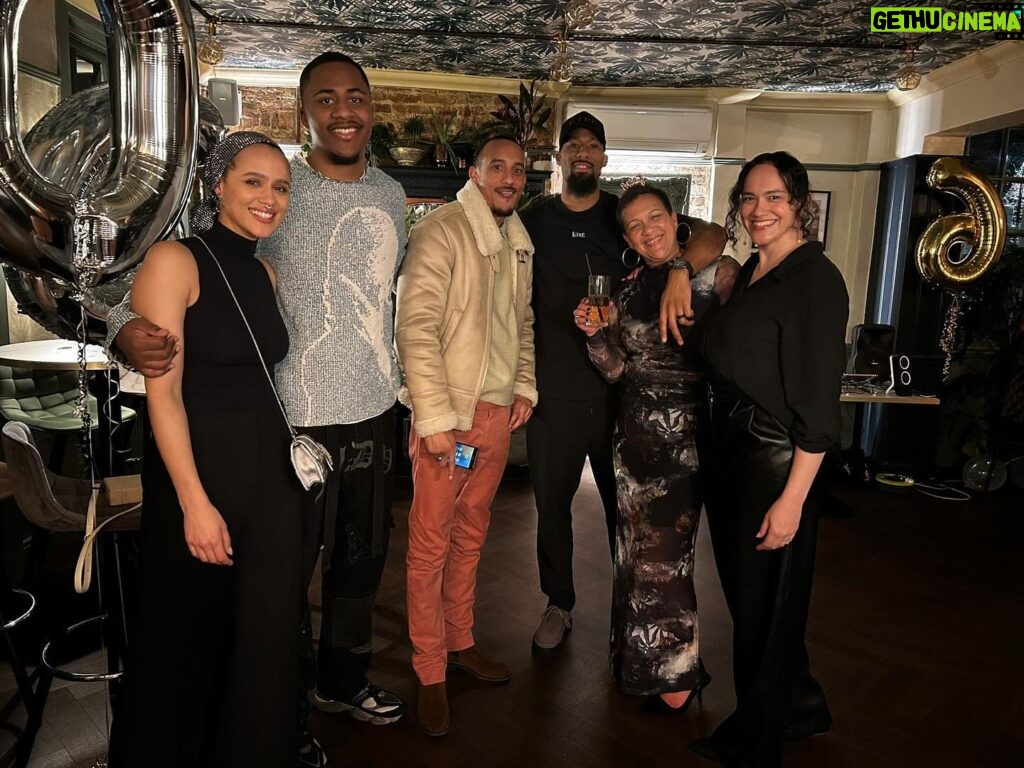 Nathalie Emmanuel Instagram - Got there in the end 🙄… Just trying to take one nice pic of all the cousins and Auntie Nera who we celebrated last night and her 60 years on earth. Why are we like this? 🤣 We love you so much and are all so lucky to have you in our lives.