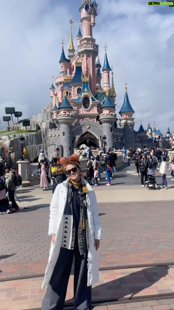 Nathalie Emmanuel Instagram - My family and I had a magical day at @disneylandparis and our guides Ash and Damien took the best care of us. It was so cute taking my niece and nephew around the happiest place on earth… but really what was cool was how us grown ups felt the magic too. #familytime #disneylandparis