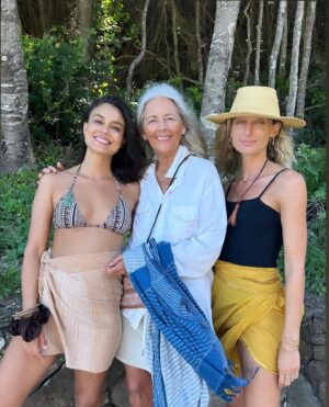 Nathalie Kelley Instagram - I went home to Australia to reconnect with my amazing inter-generational (and inter-species) community of friends and family... @nina_karnikowski my oldest friend always masterfully weaves new and exciting energy into my life - like the time she introduced me to one of my heroes (though she would refute and resist that title) but there’s no other way to describe my deep love and admiration for @helenanorberghodge. Her work has so profoundly impacted my life and I am honored to call her my friend.. thank you to @bebemoire for the new friendship and the beautiful handloomed sarong, @orchardstlove , @brooke.brash and @kinkalow for the tea and giggles… and thank you to the Gadigal and Bundjalung lands and people for always always nourishing me and pointing me back in the right direction.  And last but certainly not least my grandmother Rafaela, 100 yrs old and still going strong. Counting the days until we are all reunited once more 🫶🏽