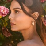 Nathalie Kelley Instagram - A little glimpse of the magic that was my @santabarbaramag cover shoot! What dream to work with all these talented people! New issue feat my cover and interview out now! Our feature was shot on location at the ecological @turtleconservancy Twin Peaks Ranch in Ojai. Photographed @samidrasin Produced @tweegasb Styled @laura_sophie_cox Dress @shopdoen Makeup @ginabrookebeauty Hair @888dre @artdeptagencyla @danielgibbingsjewelry @jesmaharryjewelry @wendyfostermontecito @savannahmorrowthelabel