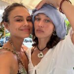 Nathalie Kelley Instagram - I went home to Australia to reconnect with my amazing inter-generational (and inter-species) community of friends and family... @nina_karnikowski my oldest friend always masterfully weaves new and exciting energy into my life - like the time she introduced me to one of my heroes (though she would refute and resist that title) but there’s no other way to describe my deep love and admiration for @helenanorberghodge. Her work has so profoundly impacted my life and I am honored to call her my friend.. thank you to @bebemoire for the new friendship and the beautiful handloomed sarong, @orchardstlove , @brooke.brash and @kinkalow for the tea and giggles… and thank you to the Gadigal and Bundjalung lands and people for always always nourishing me and pointing me back in the right direction. And last but certainly not least my grandmother Rafaela, 100 yrs old and still going strong. Counting the days until we are all reunited once more 🫶🏽