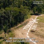 Nathalie Kelley Instagram - Earlier this year we made a film with the indigenous Brazilian environmental activist @txaisurui and the street artivist @mundano_sp where we put a 150 metre artwork of the @tescofood logo into a deforested area of the Amazon. We wanted highlight the relationship between Tesco and the multi-billion dollar meat company #JBS that has been linked to human rights abuses and an estimated 1.5 million hectares of deforestation. Tesco has pledged to be deforestation-free but while we were out there we saw firsthand how supposedly protected indigenous territory in the forest is being destroyed for for meat production linked to JBS. Defending indigenous territory is one of the most effective ways to protect the Amazon for our futures and the futures of our children. These forests are home to one in ten species on Earth. Medicines for Parkinson's and leukaemia come from these forests. The trees here hold up to 140 billion tons of carbon, which helps keeps the planet cool. And yet scientists have warned that the Amazon may be on the brink of collapse. To highlight the complicity of companies like Tesco in this destruction Mundano turned from street artist to forest artist - designing a huge piece of artwork of the Tesco and JBS logos. Installing it on the ground was incredibly difficult. The indigenous community who helped us on the ground with the installation face regular attacks and incursions into their forest by farmers who burn the trees to turn into arable land. We tried to install the artwork on a number of occasions within Txai’s territory, but Txai and her community were chased off their own land by ranchers. Txai and her mother @neidinha_defensora_da_floresta and their organisation @kanindebrazil are fighting every day to protect these forests for all of us. Help them by telling @tescofood it’s time to stop doing business with #JBS Heydon Prowse | Director Gabriel Uchida | Producer Sophie Outhwaite | Production Manager Giulia Costa | Assistant Producer Joe Wade - Writer Don’t Panic - Creative Agency Flying Shoe Films - Production company Camera - Micael Hocherman Camera - João Pedro Orban Sound/camera/drone - Joao Faissal Fixer - Marcelo Araújo