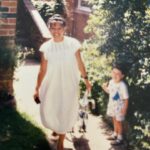 Nathalie Kelley Instagram - My forever muse 🌹 As the youngest daughter of 9 children my mother learned to sew from her older sisters who didn’t let the lack of money stop them from taking immense pride in their clothes and appearance. They used to buy fabrics (dead stock) at the market in Lima, Peru and make their clothes using patterns from European magazines. It was my mother who taught me to always look for natural fibers and warned me against synthetics. She would make entire outfits for me when I was younger and even now as an adult I marvel at the level of care and attention she puts into mending the clothes I bring home once a year - a sign of the enormous respect she has for each garment, and the resources used to make them. Even my little artisan woven pouches (my addiction) that have fallen apart have their lives extended by her skillful touch and creativity. As I finish up an advance copy of @mrspress’s fantastic new book “Wear Next” - I am moved to tears by the chapter on Repairing… I feel hopeful that the future of fashion could be a world in which women like my mother are celebrated as the true heroes of “fashion.” Resourceful, clever, skilled, admirers and preservers of beauty. Thank you Rosita for all you have taught me (and all the clothes you have saved from the donation bin) te quiero 💕 also how cute is my little brother in this photo.. my mother would make his little shirts and pajamas too!