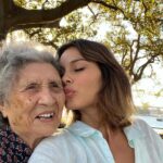 Nathalie Kelley Instagram - Happy 100th birthday to my Mamita Rafaela Mallqui!! My Quechua Queen!! 😍 MUNAKUYKI AWICHAY! She will always be my favorite backseat singer - here are some of her greatest hits!! Hoy celebramos tus 100 años! PACHAK KAWSAYNIYKITA SAMINCHAYKU!! 🥰🥰🥰🥰