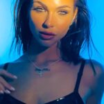 Nathanya Sion Instagram - Guess my favorite color ✨ • • • • #blue #blueaesthetic #portraits #portraitmood #lights #moody #moodygrams