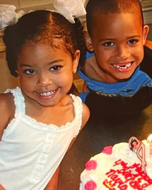 Navia Robinson Instagram - I’ve heard the complaints that people use Mother’s Day as an excuse to post hot pictures of their mom. That is…exactly what I’m doing. A whole photo shoot of them actually! If I don’t, who will?! 

It’s also my brother’s birthday today. Hence the last photo of us two…looking as mischievous as ever, definitely on the brink of causing some chaos. So basically nothing’s changed except now he’s 20! 

I love you, mom/ I love you, Max. M&M ❤️❤️❤️
