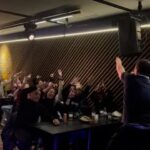 Nawell Madani Instagram - BRUXELLES MA BELLE! Voilà le @nouvelact notre club de stand up en plein centre de Bruxelles. On lance les soirées BLIND TEST et franchement ça déchire 🔥 Quel plaisir de voir le public s’éclater avant d’aller voir du stand up. Chez nous, ça chante, ça danse et surtout ça rit! ( avec un petit YouYou qui s’incruste à chaque fois 😜) Merci pour ce rodage et ces belles standing ovation. On gère ce lieu en famille. On prend énormément de plaisir à vous divertir et ça nous permet aussi de nous réunir (double kiffe) SI TU Y ÉTAIS, LAISSE UN COMMENTAIRE 🙏🏽 Longue vie au @nouvelact Merci @philippe_close de m’avoir aidé à réaliser ce rêve. T’es un bon! D’une gentillesse rare et tu aimes ta ville ♥️ Merci aux jeunes humoristes belges qui soulèvent la salle à chaque fois @iamsalimshady @fabio.allibrio_off @sumcestmoi et bien d’autres #JeVousLove #DesPepites Merci @sweetjuicyfood pour ses magnifiques cocktails 🍸 Merci à l’équipe digital @loopingwebcom c’est toujours carré! A notre Dream Team @nawell_madani @naby_madani @darkawol @linda_percheron @dean_madani @yassine___ben @elb.ambrine @jezbak @mungiele_chris Shana Gratia Titouan 🤩 Au meilleur photographe @ahmedbahhodh ♥️