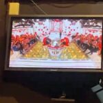 Nawell Madani Instagram - DUMP DE MA SEMAINE (qui n’est pas terminé) 😘 Si tu étais dans la salle, laisse un commentaire @nouvelact à Bruxelles! En fin de rodage avant d’attaquer le théâtre des champs Élysées! Merci pour cette merveilleuse standing ovation BXL! @yassine___ben qui programme les Blind Test Karaoke @nouvelact MON événement préféré! Qu’avec du bon son! Le Club de Stand Up le plus Hype que je connaisse 😝 @nouvelact Le sandwich tajine de maman! Ma daronne qui a toujours une pensée pour sa fille est sur les routes! METZ (oui je prononce le T 😂) Vous étiez incroyable! On a joué deux fois dans la même journée! Double standing! Double LOVE! Inoubliable ♥️ Les invitations s’enchaînent pour le Théâtre des Champs Élysées @stephanecohenimpresario et @aasuzyvatinet Et les promos avec un Michel qui est toujours aussi bienveillant 😘 Et dans cette semaine complètement folle, j’ai fait un saut à Taghazout en famille/amies. J’ai rencontré de belles personnes et ça fait du bien 🫶🏽 #JulianAndCo