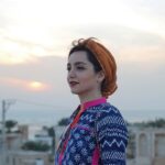 Nazanin Bayati Instagram - در گوش دلم گفت فلک پنهانی حکمی که قضا بود ز من میدانی در گردش خویش اگر مرا دست بدی خود را برهاندمی ز سرگردانی . . . خیام . . . (جنوووووووووب 🤩🤩🤩بمانی همیشه برای مان❤️⭐️)