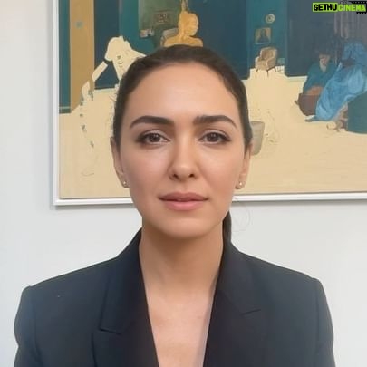 Nazanin Boniadi Instagram - My rebuttal to Ebrahim Raisi’s remarks at the @unitednations General Assembly yesterday. I prepared this to deliver at the @womanlifefreedomnyc and @nsgiran rally outside UNGA but covid prevented me from attending. While the Islamic Republic is on an international charm offensive to whitewash its image, let’s keep exposing their lies. #WomanLifeFreedom #MahsaAmini