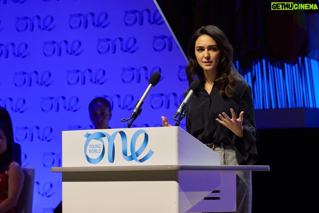 Nazanin Boniadi Instagram - I attended @oneyoungworld to share my journey in activism, but left having learned far more than I could possibly impart. While dictators are platformed at the UN, this summit belongs to the young leaders of the world who are impacting positive change. Courage surrounded me as I joined fellow panelists Hasina Safi, Nazanin Zaghari-Ratcliffe, @marziehhamidi.official to discussed the plight of Afghan and Iranian women. Special thanks to moderator and OYW Managing Director @ellarobertson_ . After a powerful keynote by mental health advocate @lucyhale, I was honored to introduce delegate David Johnson to speak. At 24, he is not only in his final year of medical school, but also founder and president of @letsunpackitco, a youth led movement to build hope, end stigma and demand action to make mental health a reality for Caribbean youth. I also feel immensely empowered and filled with hope after an intimate discussion with leading delegates from across the world. Among them, @crystalasige (Member of Parliament Kenya), @samuelcogolati (Member of the Chamber of Representatives or Belgium), and Anxhela Bruci (anti-human trafficking advocate). These are not just the leaders of tomorrow, they are leading today! Which is why the future looks so bright.