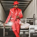 Ne-Yo Instagram - Only ✌🏾 more shows left! San Diego, see y'all TONIGHT! #ChampagneAndRosesTour 🥂🌹 🎥: @christianngilchrist 📸: @sterlingpics