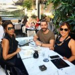 Nebahat Çehre Instagram - Dostlarla Güzel Sohbetler ☺️ @belma1959 @selcukkayaofficial