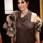 Nebahat Çehre Instagram - Mutlu huzurlu bir haftasonu dilerim 😍😍😍😍
