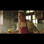 Neena Gupta Instagram - Y'all wanted to know what P Mark Mustard Oil was cooking... the secret is out... P Mark Mustard Oil - कुछ तो बात है इस तेल में 🌟 @boman_irani @neena_gupta @kayozeirani @iranimovietone #MustardOilMagic #PMarkMustardOil #KitchenAdventures #CookingWithLove #PuriOilMills #pmark #mustardoil #mustard #oil #TheMustardSpecialis #MustardOil #BomanIrani #NeenaGupta #barsonsesarson