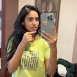 Neha Chowdary Endluri Instagram – A quick one ❤️ how’s my phone case ? 🙈🫣 
Outfit: @elegant_threads_by_salma 
#neha_nani #reels #trending