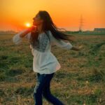 Neha Chowdary Endluri Instagram – Sunsets 🧡🫠 #neha_nani #reels #trending