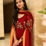 Neha Chowdary Endluri Instagram – When in doubt , wear red ❤️ #swipe 
Outfit: @elegant_threads_by_salma 

#neha_nani #nehachowdary