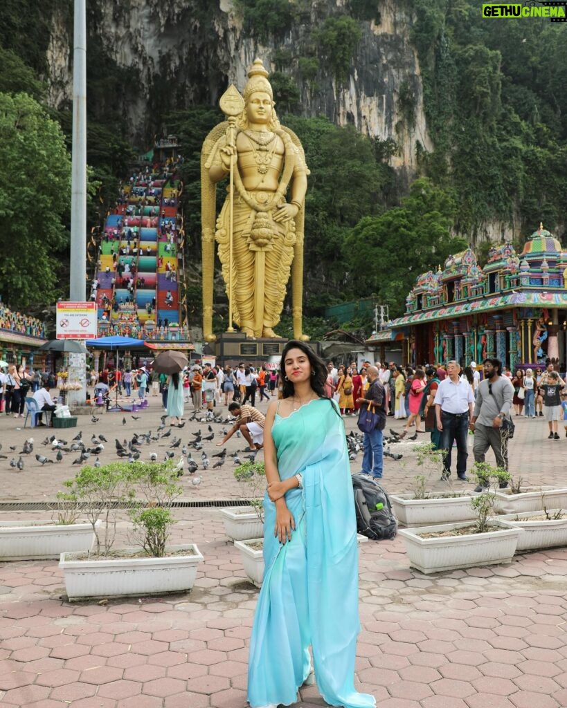 Neha Chowdary Endluri Instagram - Lord Murugan 😇🙏 #swipeleft 📍 : Battu caves , Kuala Lumpur, Malaysia #neha_nani #nehachowdary #malaysia #battucaves #murugan #kualalumpur