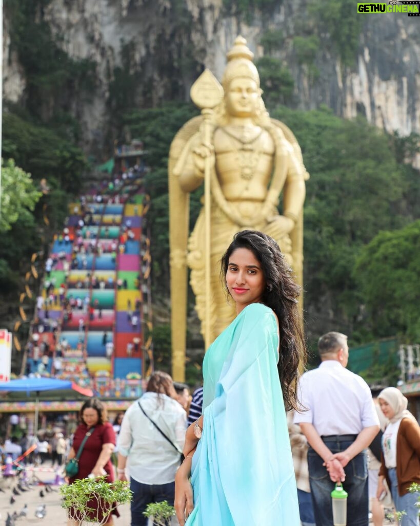 Neha Chowdary Endluri Instagram - Lord Murugan 😇🙏 #swipeleft 📍 : Battu caves , Kuala Lumpur, Malaysia #neha_nani #nehachowdary #malaysia #battucaves #murugan #kualalumpur