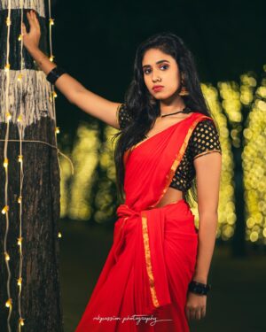 Neha Chowdary Endluri Instagram - The look in detailing ❤️ #swipe 

📸 & 🎨 : @mukeshreddy89 @mkpassionphotography 
Makeup , hairstyling & saree draping : @priyasandeepmakeupartistry @bridalstoptirupati 
Thanks for the location Sandeep annaa!! @priyasandeepmakeupartistry 🔥
Team : @mukeshreddy89 @vamsireddy_111 @gangasaireddy94