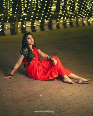 Neha Chowdary Endluri Instagram - The look in detailing ❤️ #swipe 

📸 & 🎨 : @mukeshreddy89 @mkpassionphotography 
Makeup , hairstyling & saree draping : @priyasandeepmakeupartistry @bridalstoptirupati 
Thanks for the location Sandeep annaa!! @priyasandeepmakeupartistry 🔥
Team : @mukeshreddy89 @vamsireddy_111 @gangasaireddy94