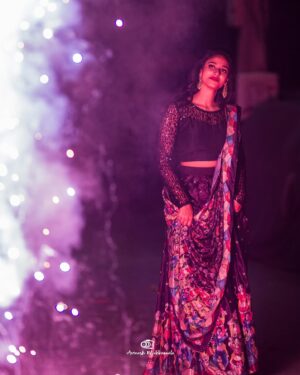 Neha Chowdary Endluri Instagram - Diwali subhakankshalu ✨ #swipe 
📸 - @avinash_mukkamala 
Outfit: @bridalstoptirupati 
Makeup& hairstyling: @priyasandeepmakeupartistry @bridalstoptirupati 

#neha_nani #nehachowdary #diwali #diwali2023 #happydiwali