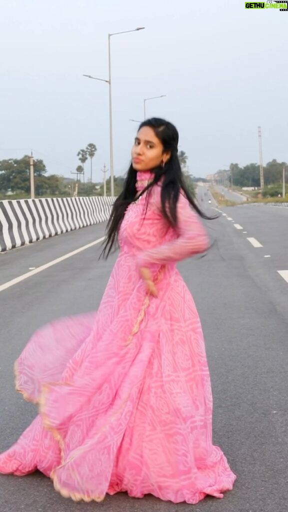 Neha Chowdary Endluri Instagram - Trending 💕 Outfit: @elegant_threads_by_salma #neha_nani #reels #trending