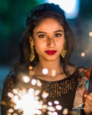 Neha Chowdary Endluri Instagram - Diwali subhakankshalu ✨ #swipe 
📸 - @avinash_mukkamala 
Outfit: @bridalstoptirupati 
Makeup& hairstyling: @priyasandeepmakeupartistry @bridalstoptirupati 

#neha_nani #nehachowdary #diwali #diwali2023 #happydiwali