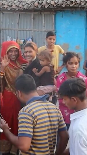 Neha Sharma Instagram - भागलपुर की जनता को नमन। 

जो प्यार और स्नेह भागलपुर की जनता
ने मुझे पिछले कुछ दिनों में दिया है वह अविश्वसनीय है।

काम के सिलसिले में मैं पूरी दुनिया में जहां भी जाती हूं वहां बड़े गर्व के साथ भागलपुर के लोगों के इसी प्यार की बात करती हूं।

अपनी बेटी पर यह स्नेह और आशीर्वाद बनाये रखियेगा। 🙏🏻🙏🏻

Thank you Bhagalpur. 

#mysoilmypride
