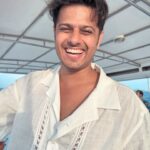 Neil Bhatt Instagram - Laugh out loud personified 😂 #neilbhatt #laughter