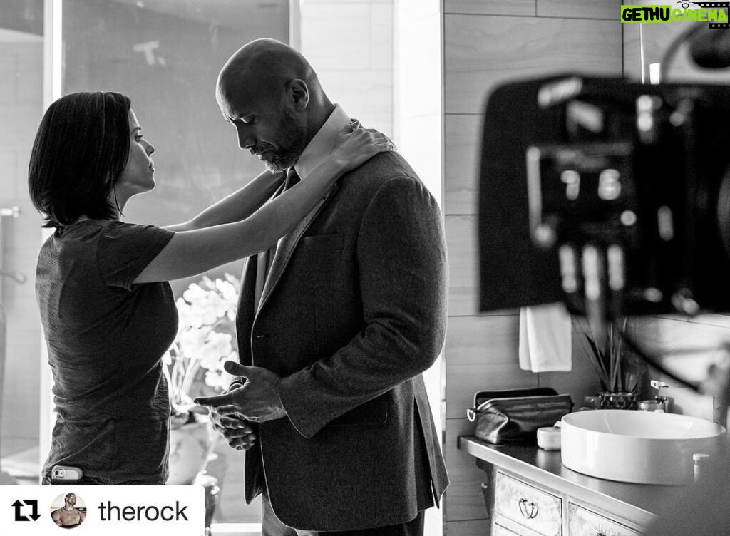 Neve Campbell Instagram - Having such an incredible time working with @therock . What a talent. What an amazingly positive and inspiring guy..... oh and not to mention a wicked sense of humor #Repost @therock ・・・ Calm before the chaos. Strong WEEK 1 of shooting our hostage action thriller #Skyscraper. Thank you to my immensely talented co-star @NeveCampbell for her commitment to anchoring our family with emotional strength before life as we know it, changes a half a mile in the sky. Week 1 down. Anchoring characters in. #CalmBeforeTheChaos #HalfAMileUp #SKYSCRAPER SUMMER 2018