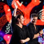 Niña Pastori Instagram - Es un regalo poder cantar contigo! Qué suerte tiene la música de tenerte y nosotros de poder disfrutarte 👏🏻 Gracias @carlosvives por contar conmigo en una noche tan especial! @rtve @rtvecomunicacion 💜🍀 🪡 @paco_rus 💄 @mateo.makeup 👗 @nicolas__montenegro 💍 @delparamovintagejoyas 👠 @martinellishoes