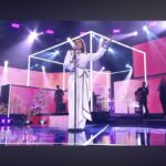 Niña Pastori Instagram - Pon que dale para terminar y empezar el año!! Una canción dedicada a la música y a todo lo bueno que la música me da. #Feliz2024 @rtve 🍀💜 👠 @magritshoes 💍 @barcenajoyas 👗 @ismaeldominguezcostura 🪡 @paco_rus 💄 @mateo.makeup