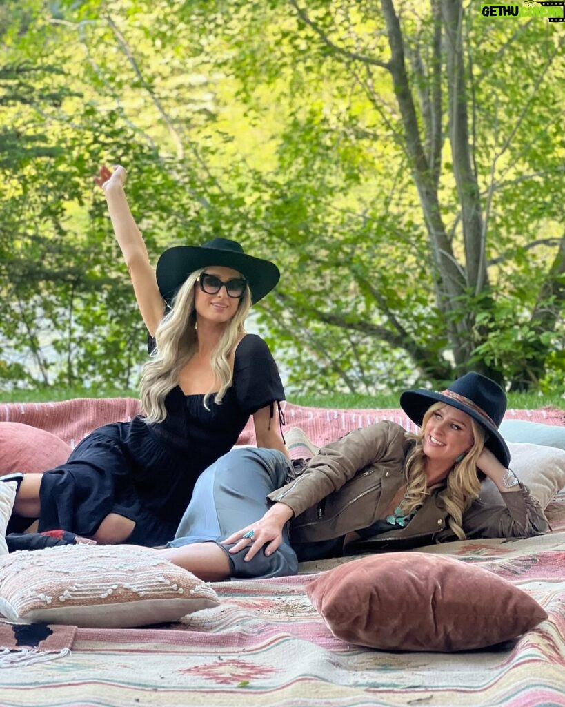 Nicky Hilton Instagram - Happy Birthday to my sister, my partner in crime through adventures, most epic moments and now navigating motherhood together. You’re not just a sister- you are my best friend, an iconic presence in my life. Here’s to many more memories and milestones with you! 👯‍♀️⛓️💖 Love you @parishilton!