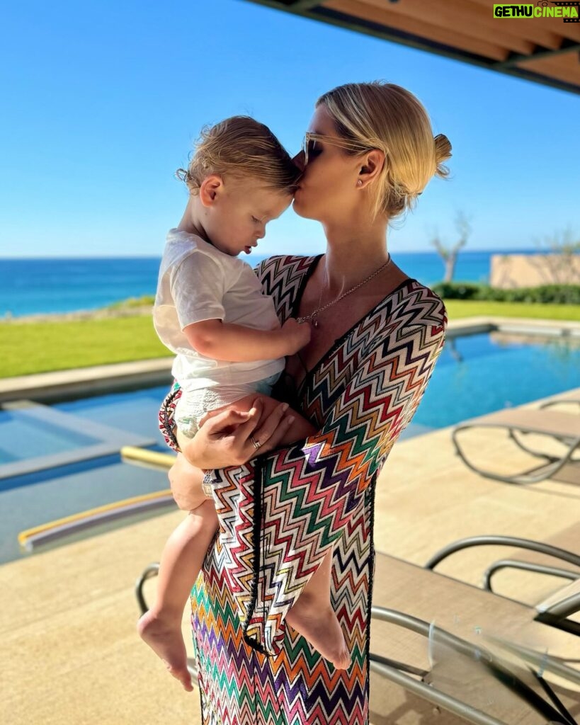 Nicky Hilton Instagram - Spent the most incredible week in Mexico with my family. Thank you @airbnb for finding me my absolute dream home! ❤️ The perfect trip to end the year. Feeling excited for 2024!