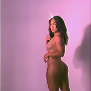 Nicole Alexander Instagram - 💖 😊