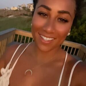 Nicole Alexander Instagram - 🌅😊