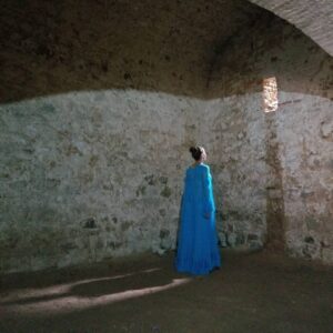 Nicole Ari Parker Instagram - Today my heart pounded as I stood in front of one of the two small windows...the only shaft of light..the only brief gust of wind inside the small female dungeon at #CapeCoastCastle. The spot that hundreds of shackled women surrounded by their dying sisters and children were forced in desperation to fight for... beg for..die for. 
A brief moment in the sun. 
A long visit to #CapeCoastCastle and #ElminaCastle was what I needed Sophie and Nicolas to experience. To see. To listen. To understand.
They are two of the last remaining sites along the GoldCoast that bear witness to over 300 years of the brutality and horrors of the slave trade. 
We saw the powerful Nkyinkyim  installation by artist Kwame Akoto-Bamfo depicting in terracotta the faces of people enslaved here.
We walked thru the Door of No Return, following the path our ancestors took as they boarded ships.
Then our guide #MrBlankson turned us around and we went back thru the same door...symbolizing our return.
 When we arrived at #ElminaCastle and Sophie saw the tiny door she had only read about..We stood in silence and then we prayed. 🇬🇭 Namanom yɛ hyɛ him ɛnyimnyam, yɛ da hom ase dɛ homdze bin aba fie.🇬🇭
Ancestors we honor you. We thank you for bringing us home.