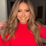 Nicole Faulkner Instagram - Bronzey glam on @jessicaburciaga last night ✨😍