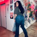 Nicole Faulkner Instagram - @fashionnovacurve jeans are truly life changing. 👏🏼