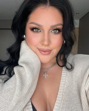 Nicole Faulkner Instagram - Your eyes only 🥰