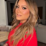 Nicole Faulkner Instagram - Bronzey glam on @jessicaburciaga last night ✨😍