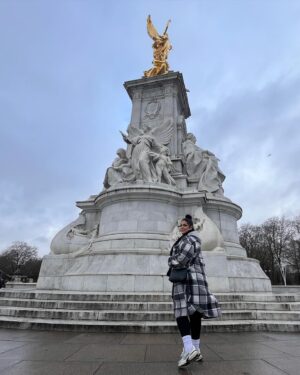 Nicole Faulkner Instagram - London dump vol. 1 🇬🇧