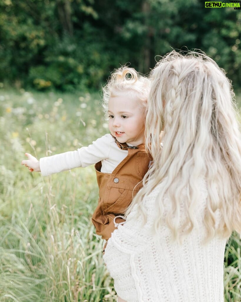 Nicole Franzel Instagram - “mama”. there’s no better title in this world for me & I don’t take it for granted.🤍 im so lucky to have learned from the best & I continue to learn everyday. my dreams are possible because of my mom. I pray to be that for Arrow. his biggest supporter, his safe place, his best friend, all while showing him unconditional love. If you’re trying to conceive. I see you. I feel you. I’m praying for you. If you lost your mom, I am so sorry. I’m praying for you and sending you extra love today. A reminder that you have the most loyal angel looking out for you. Share something about your mom below 🥰❤️ Happy Mother’s Day to all you angels out there. Some earth side and some in heaven.