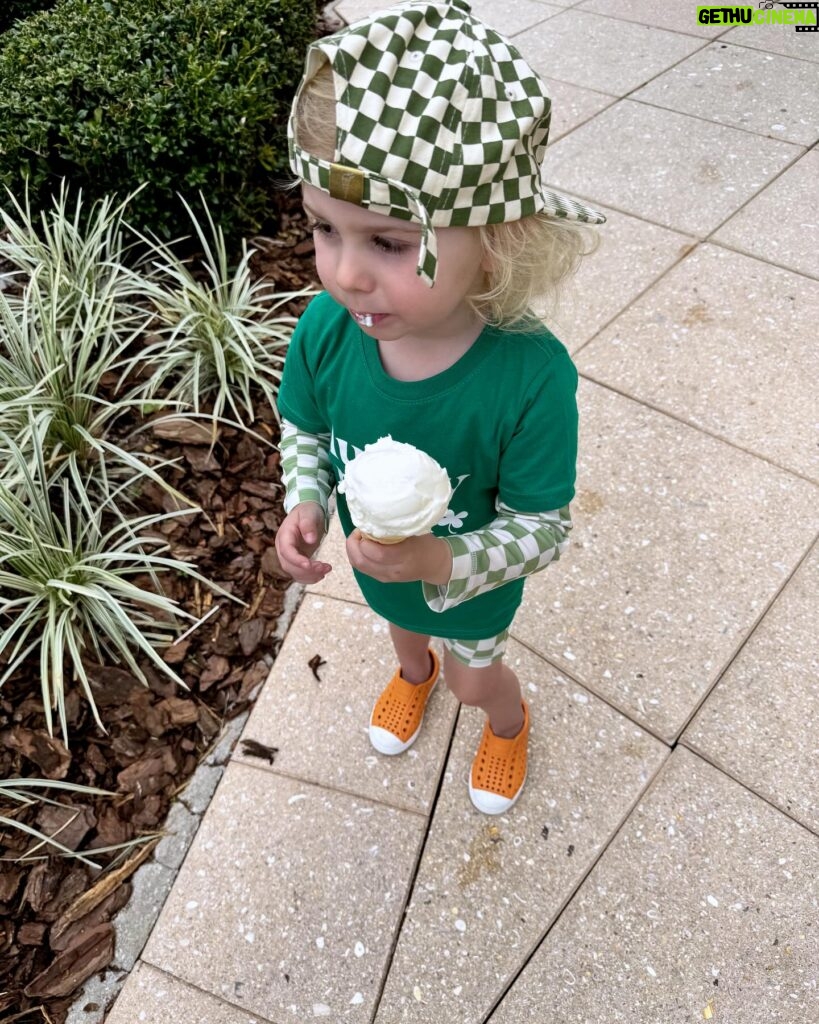 Nicole Franzel Instagram - every angle of our little lucky charm 🌈🍦🍀 ps whole fit from @frannyandthefox